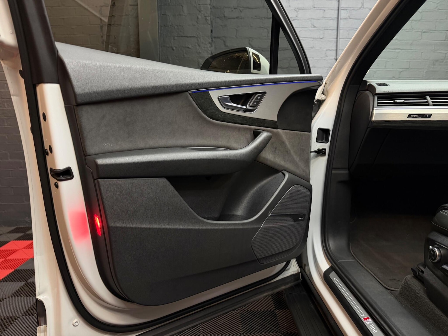 Used Audi Q7 2015 for sale - 77377494: Photo 39