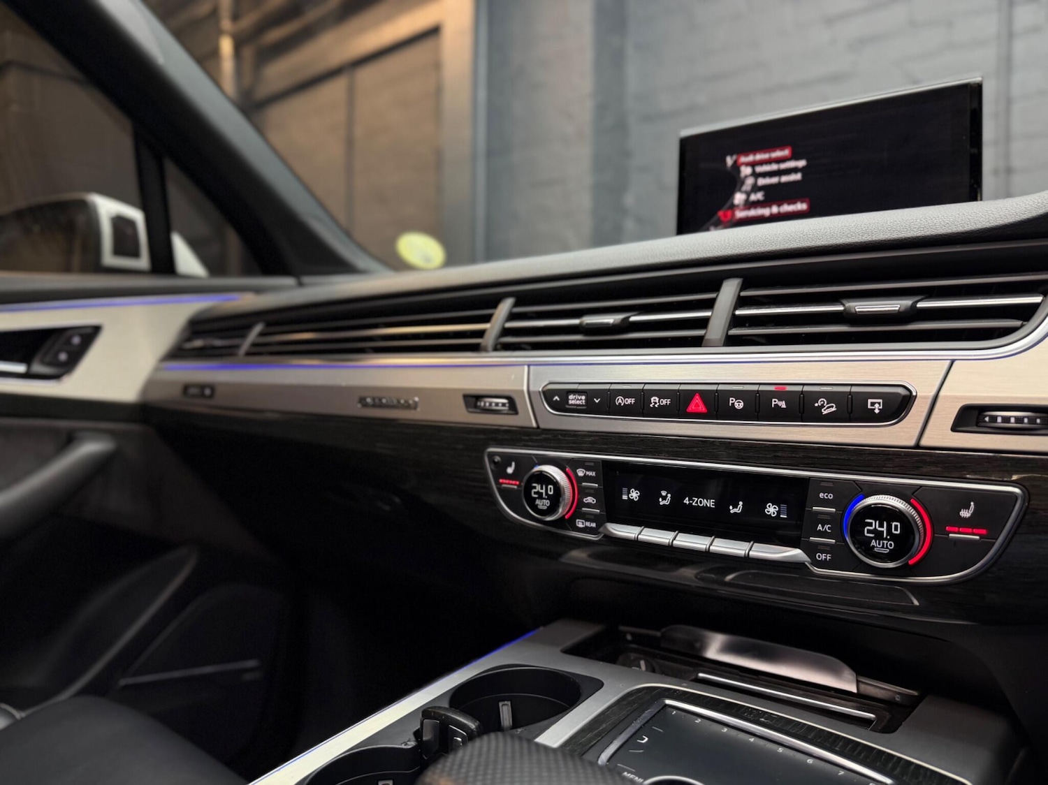 Used Audi Q7 2015 for sale - 77377494: Photo 64