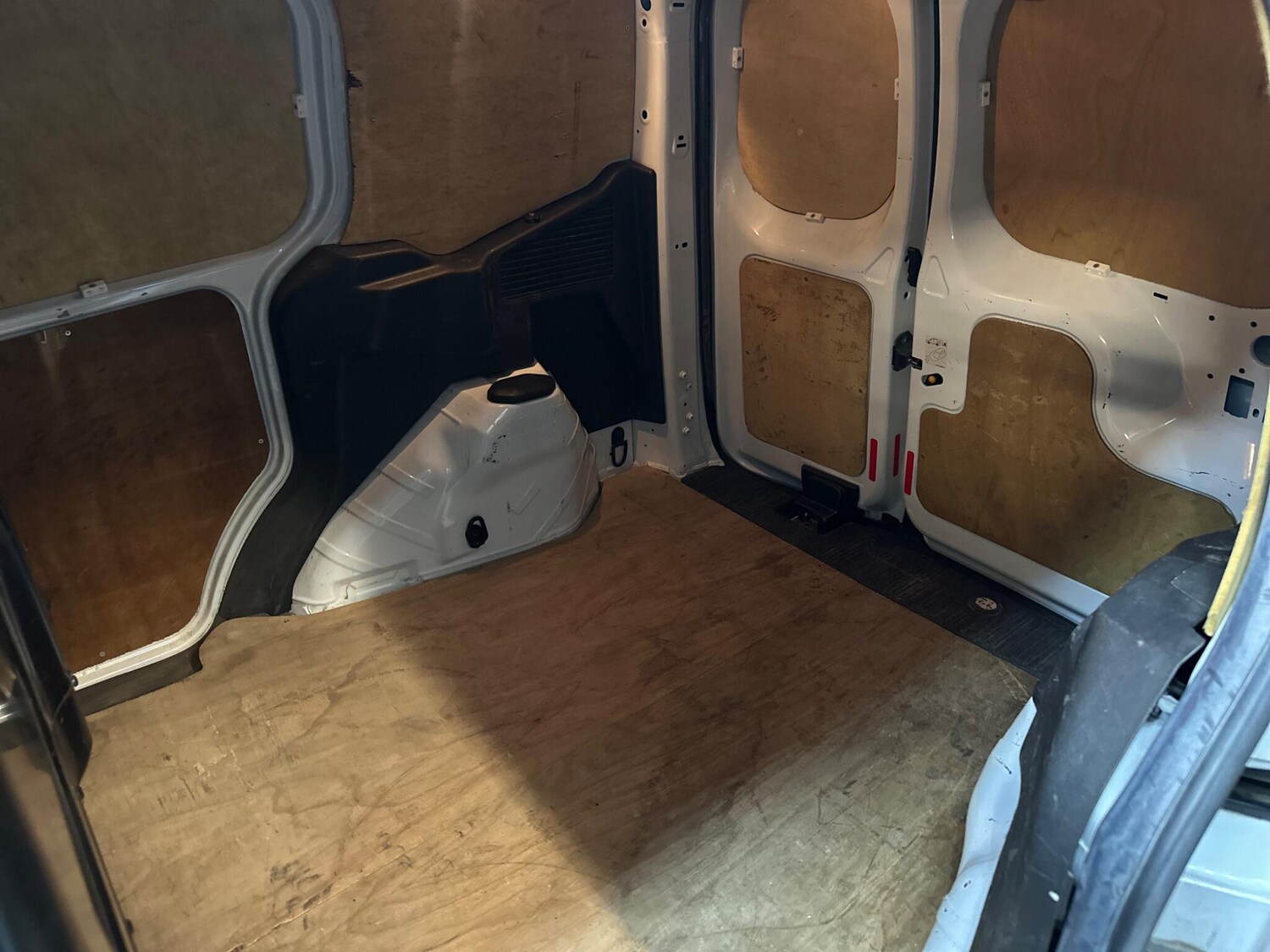 Used Ford Transit Courier 2016 for sale - 76326795: Photo 10