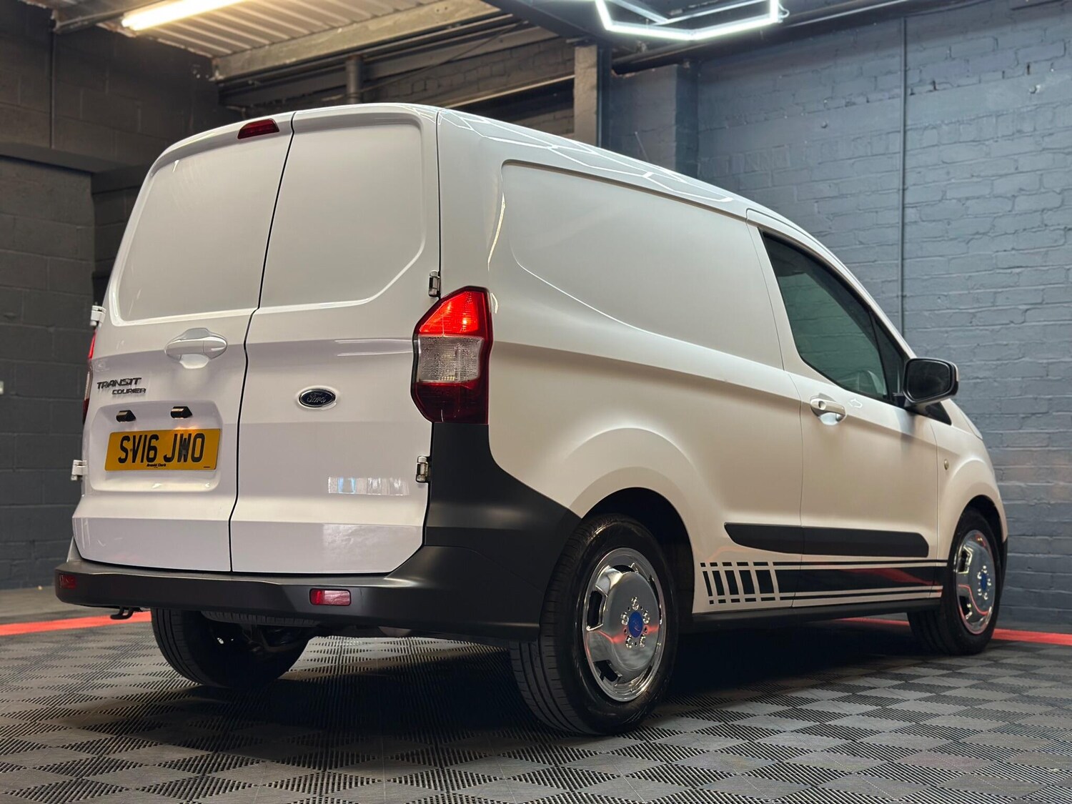 Used Ford Transit Courier 2016 for sale - 76326795: Photo 13