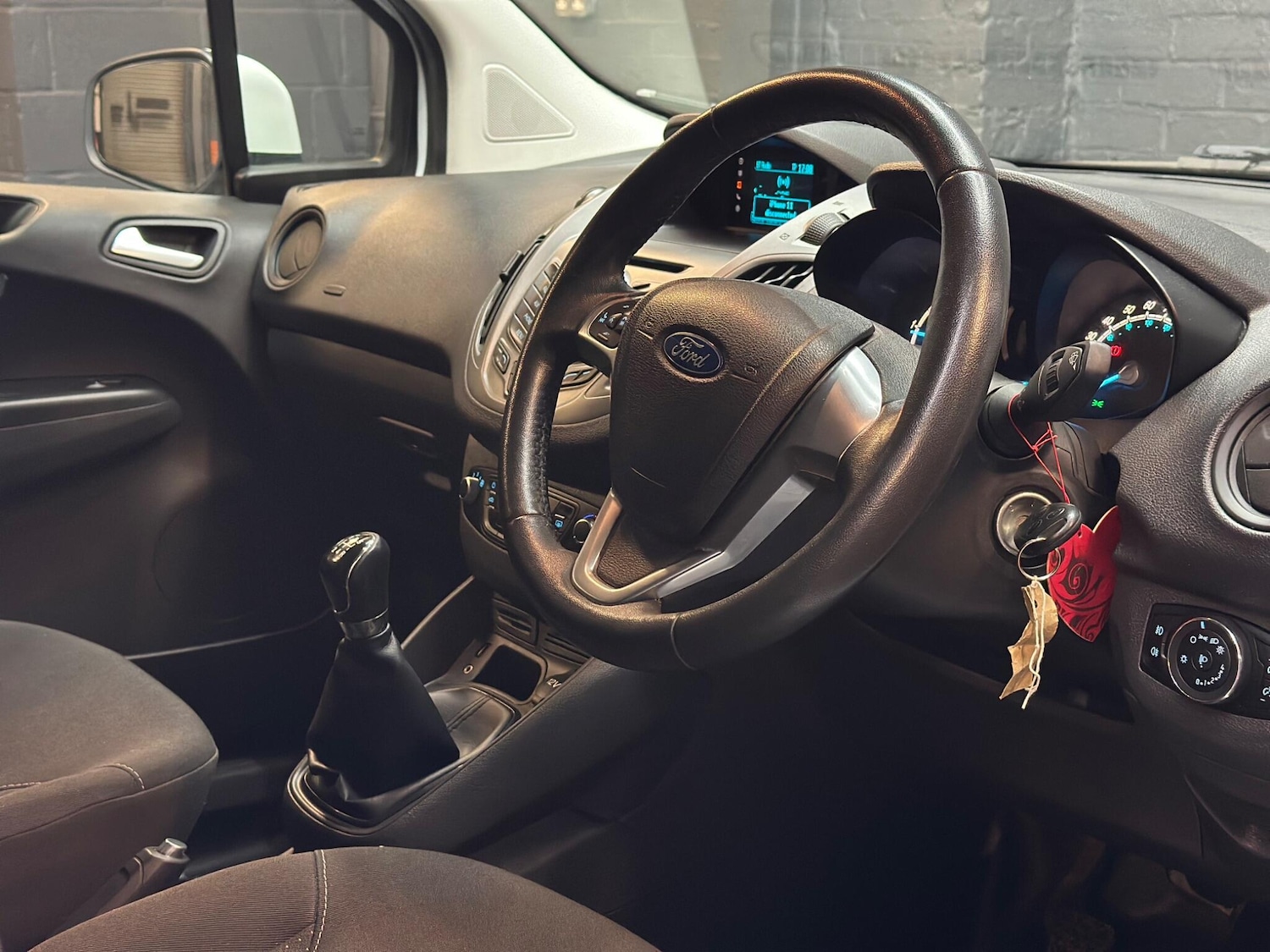Used Ford Transit Courier 2016 for sale - 76326795: Photo 20