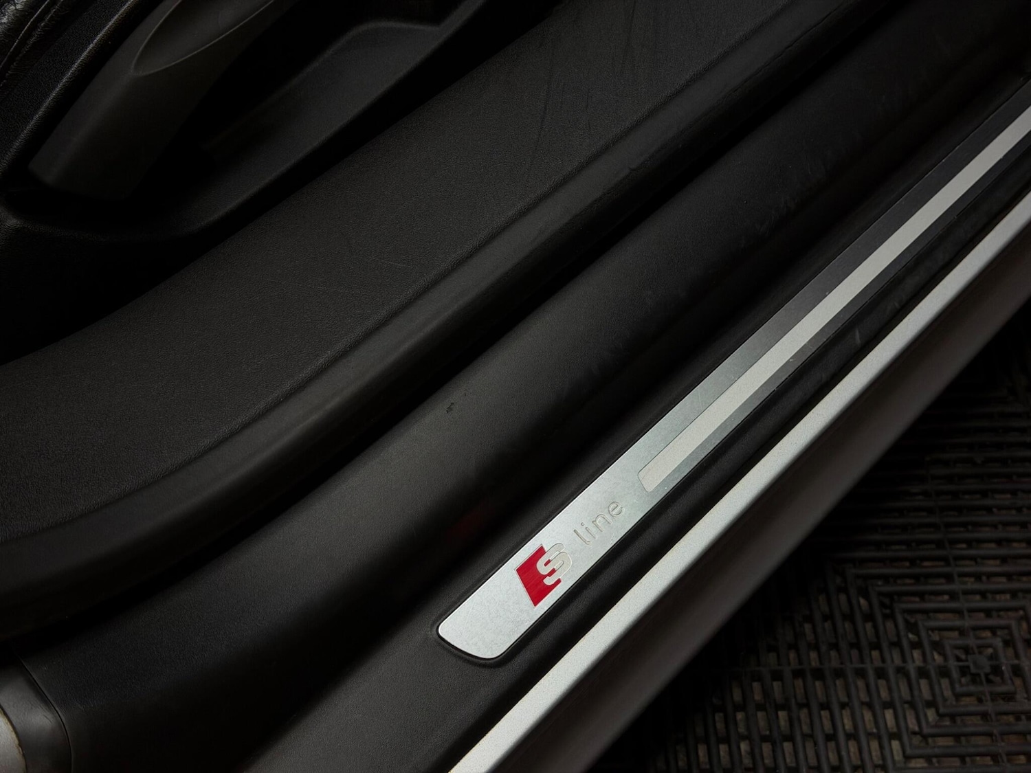 Used Audi TT 2011 for sale - 78034422: Photo 30