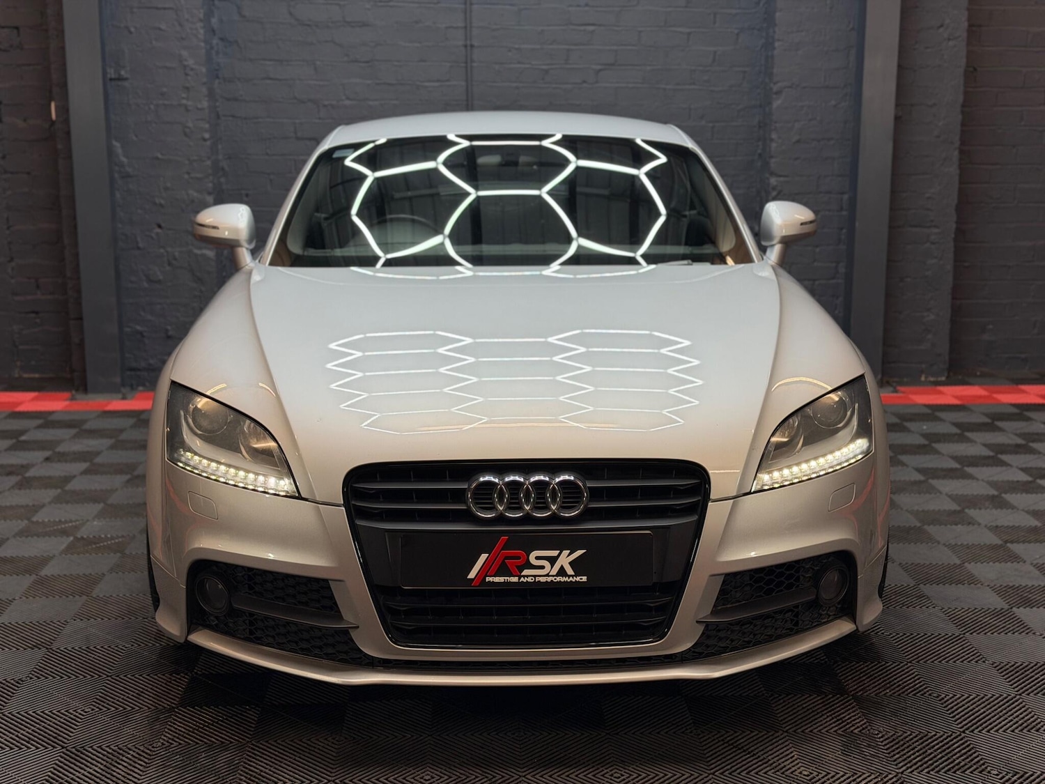 Used Audi TT 2011 for sale - 78034422: Photo 5