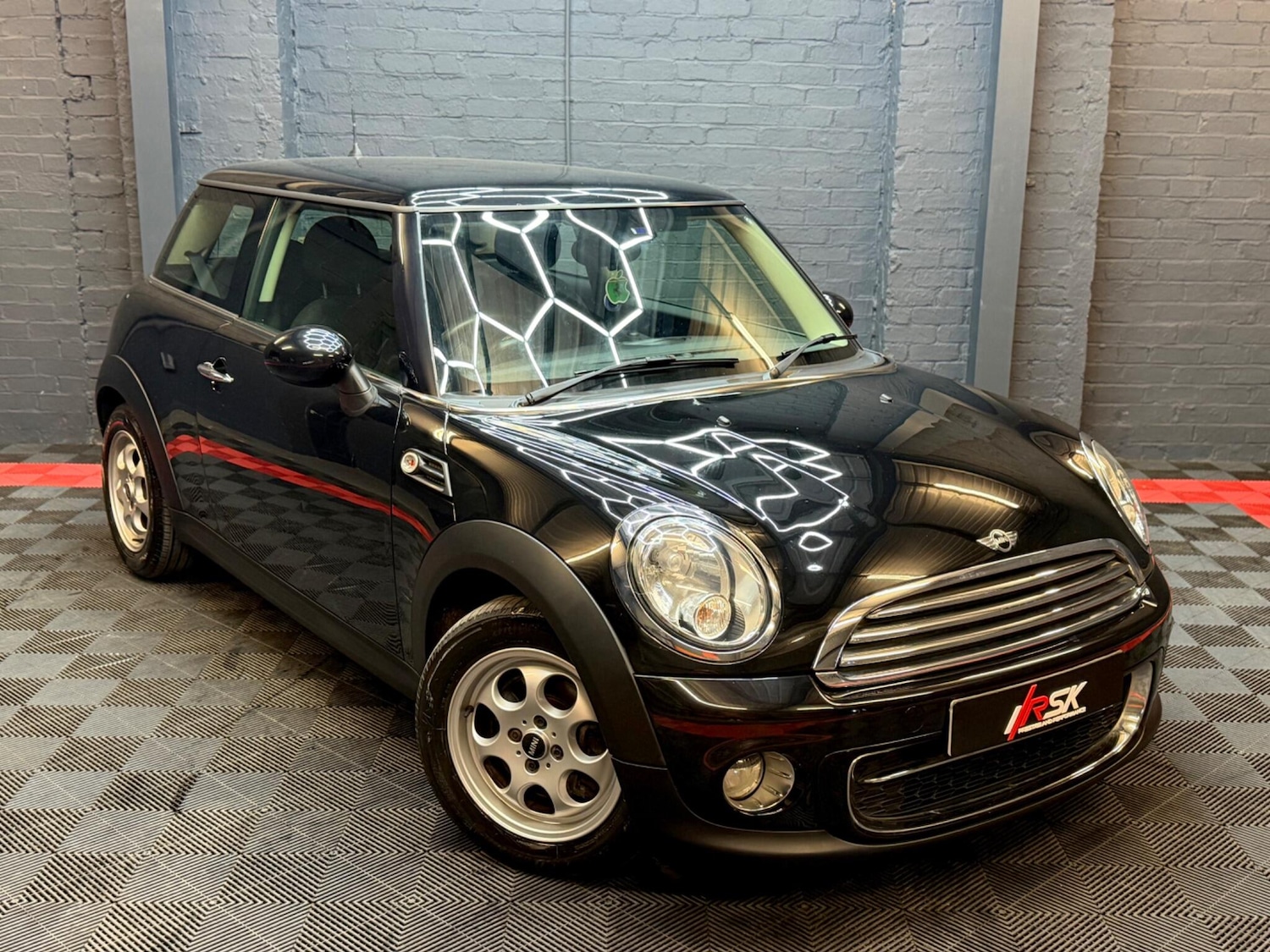 Used MINI Hatch for sale - 78205096: Photo 2