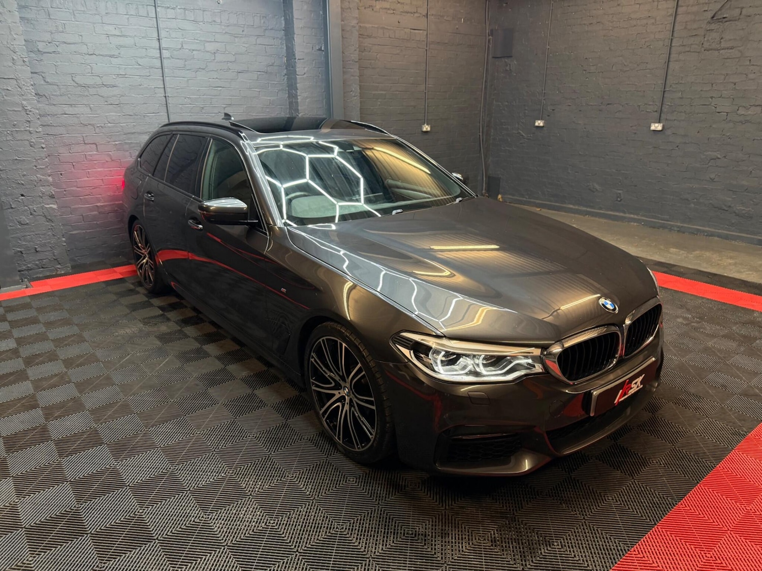 Used BMW 5 Series 2017 for sale - 77400707: Photo 6