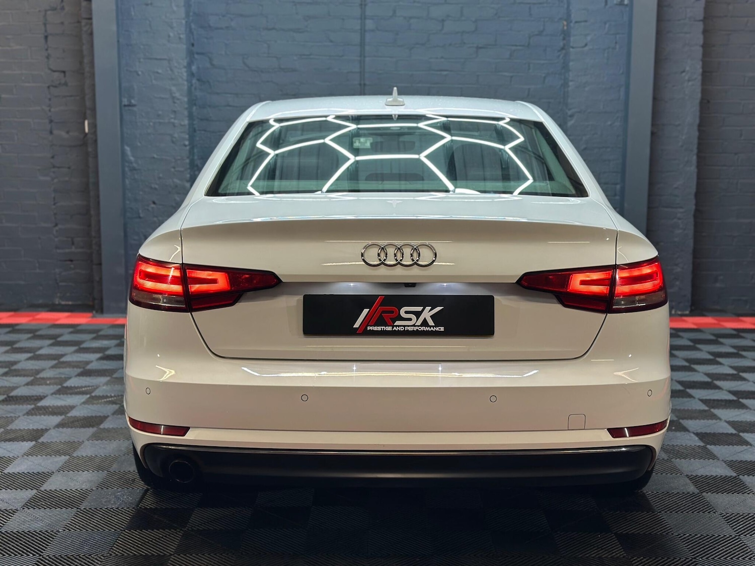 Used BMW 3 Series 2015 for sale - 77166774: Photo 10