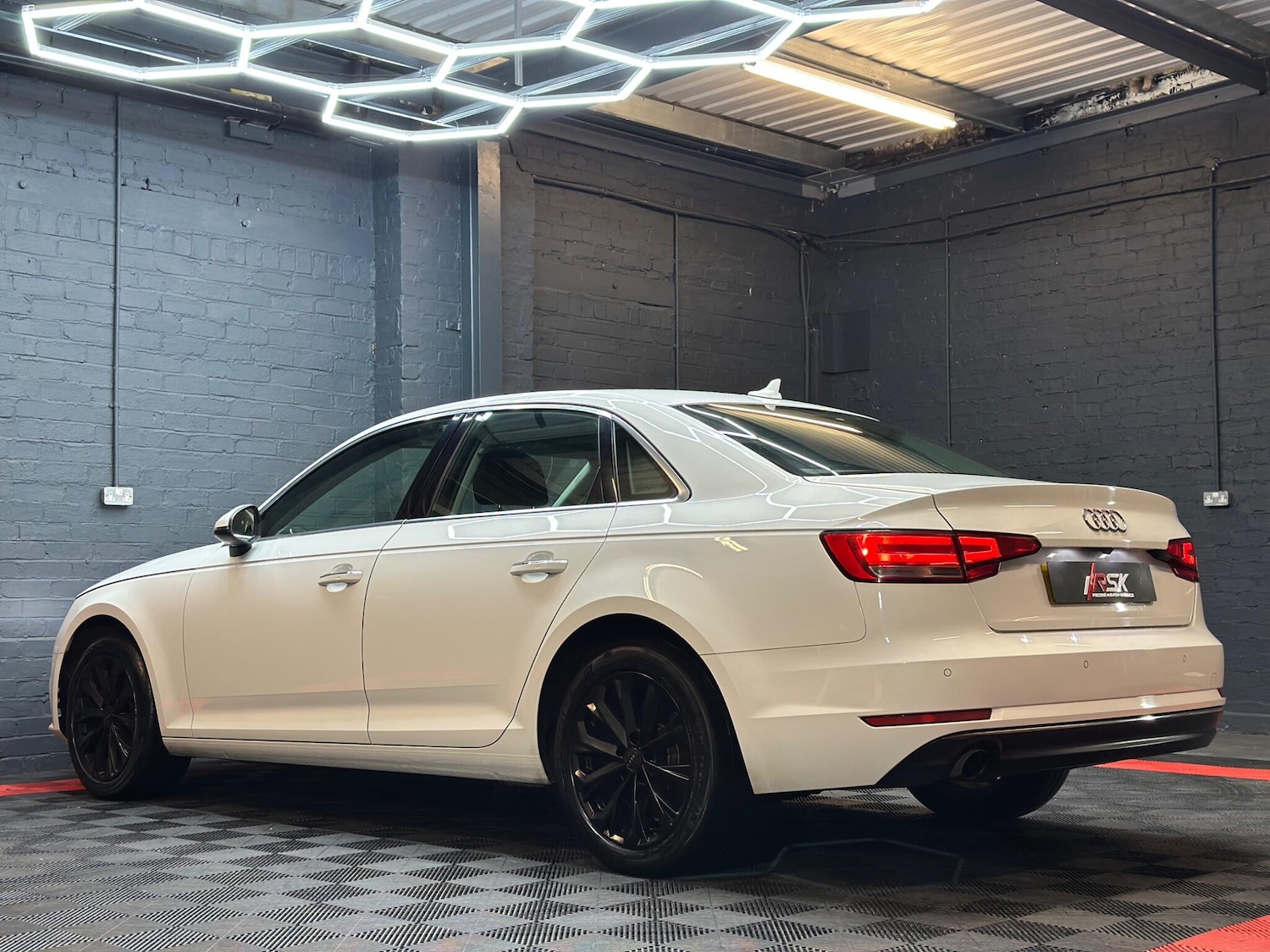 Used BMW 3 Series 2015 for sale - 77166774: Photo 12