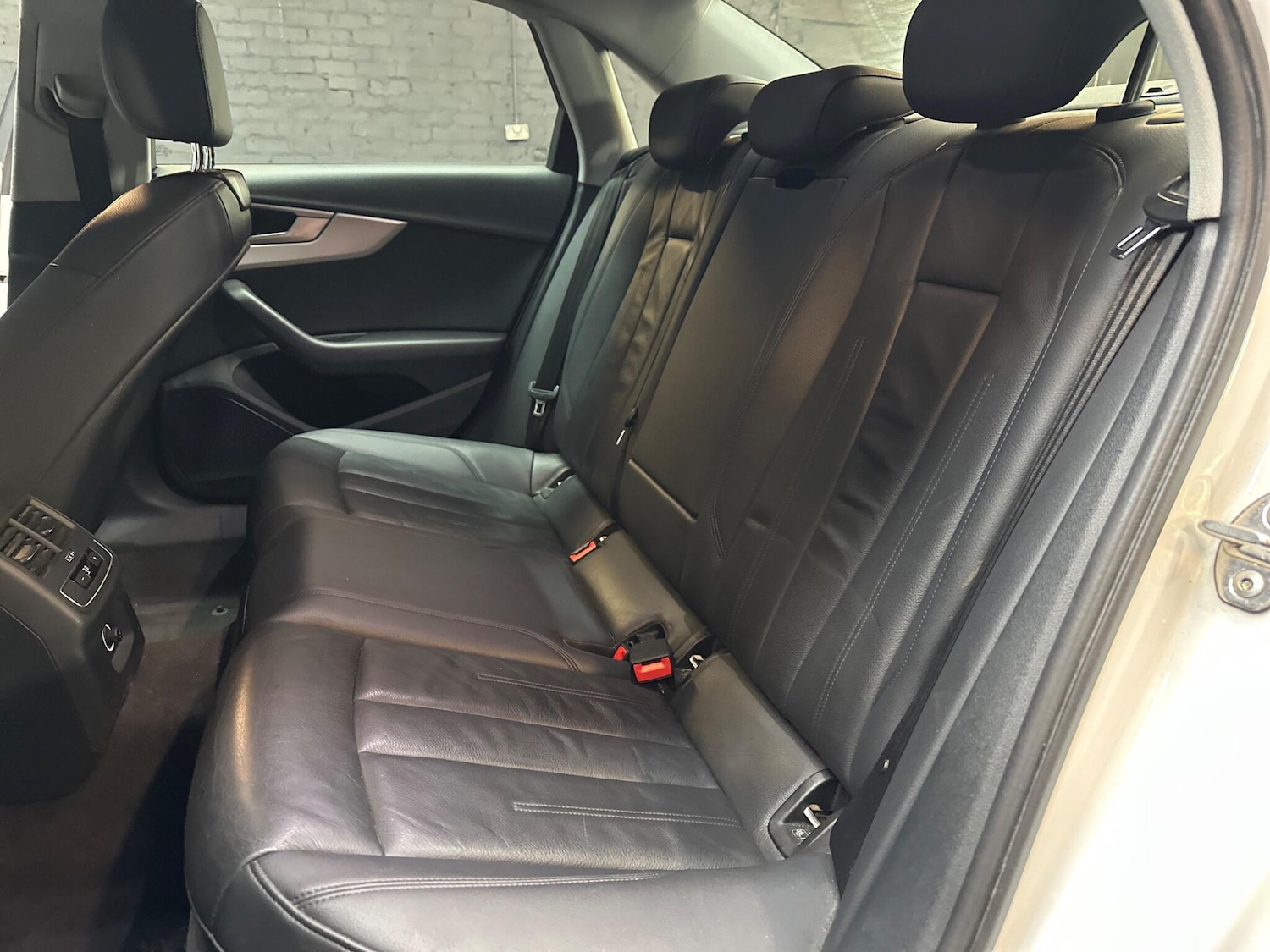 Used BMW 3 Series 2015 for sale - 77166774: Photo 28