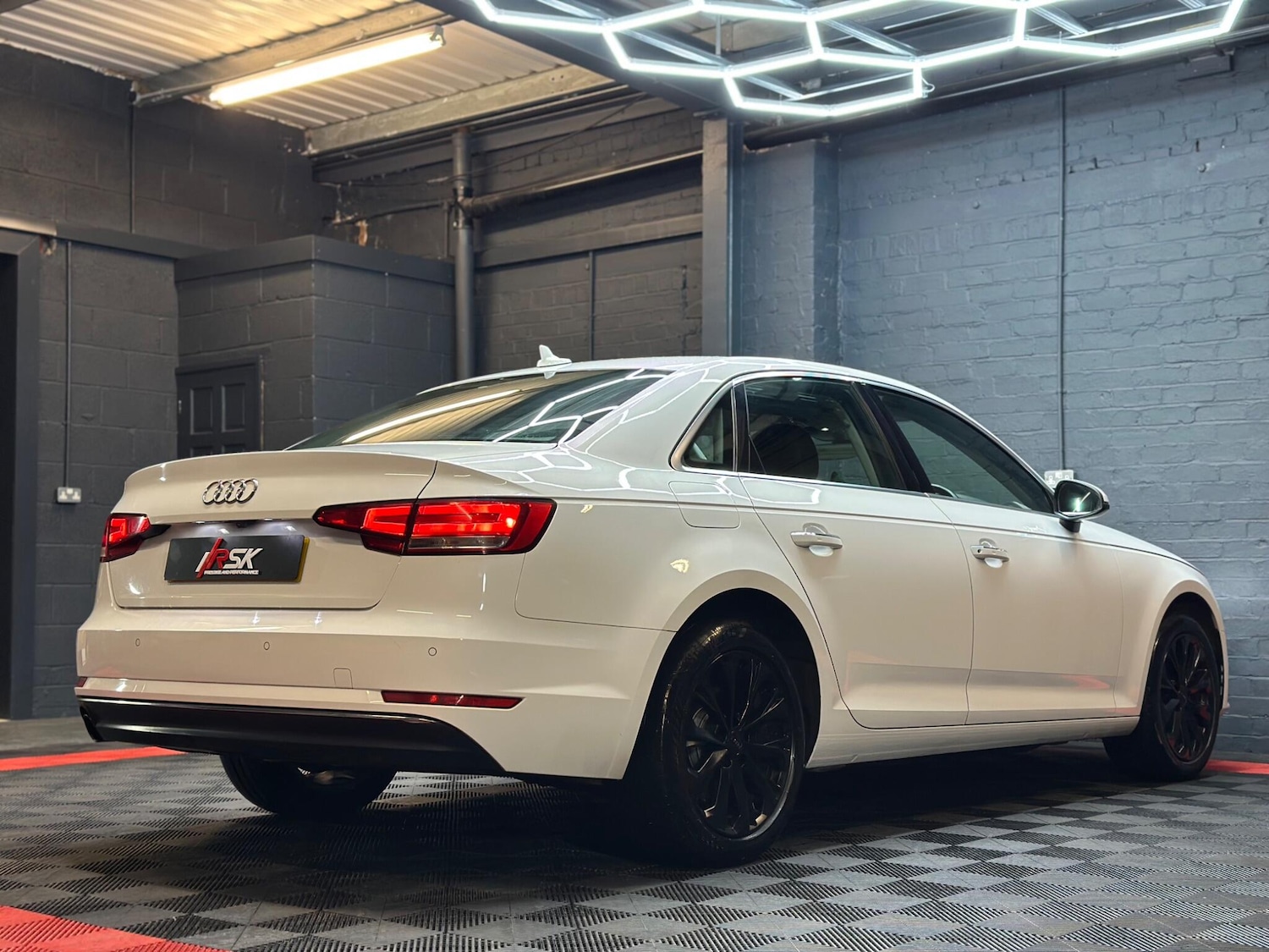 Used BMW 3 Series 2015 for sale - 77166774: Photo 9