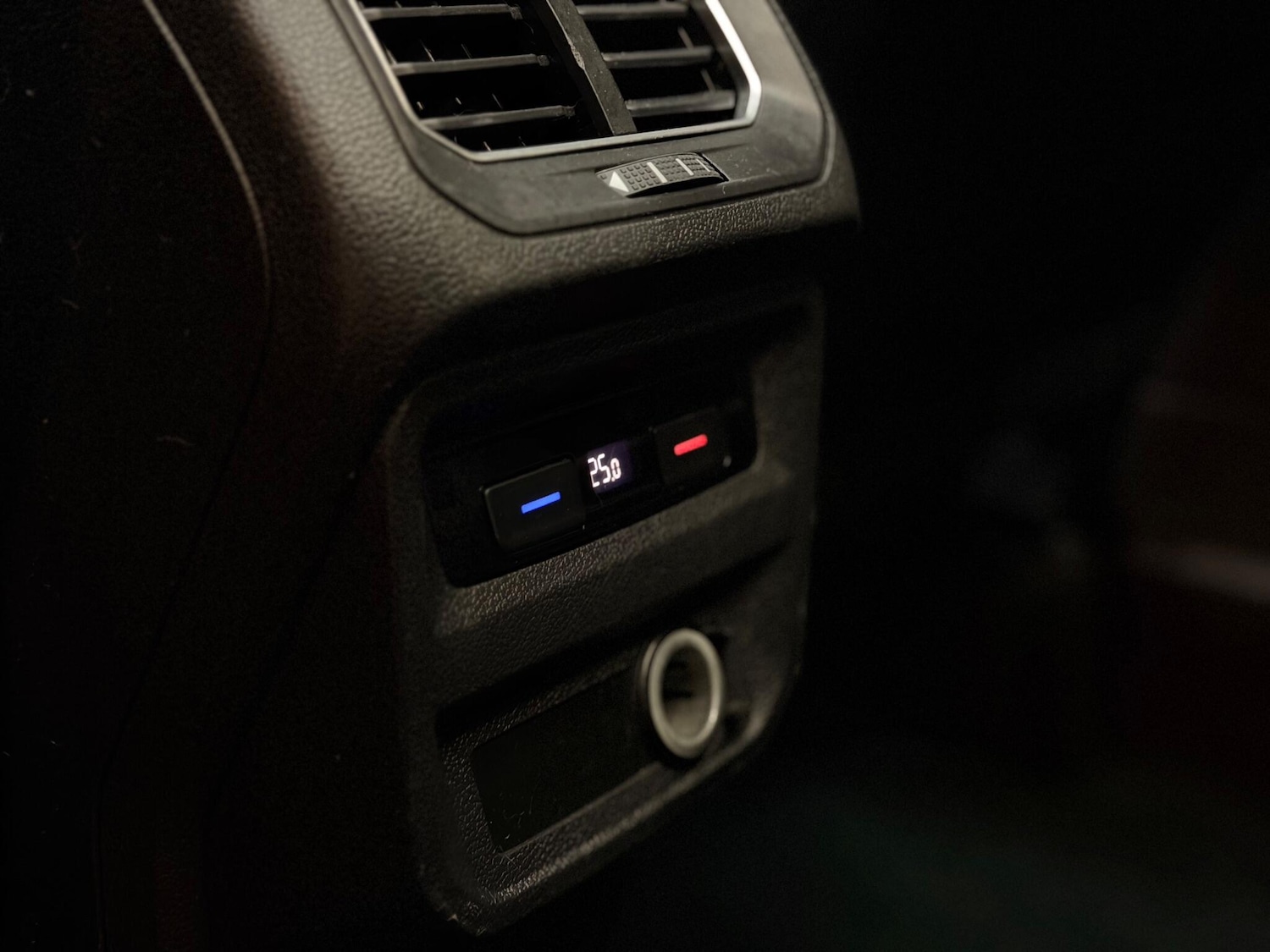 Used Volkswagen Tiguan 2016 for sale - 76752661: Photo 25