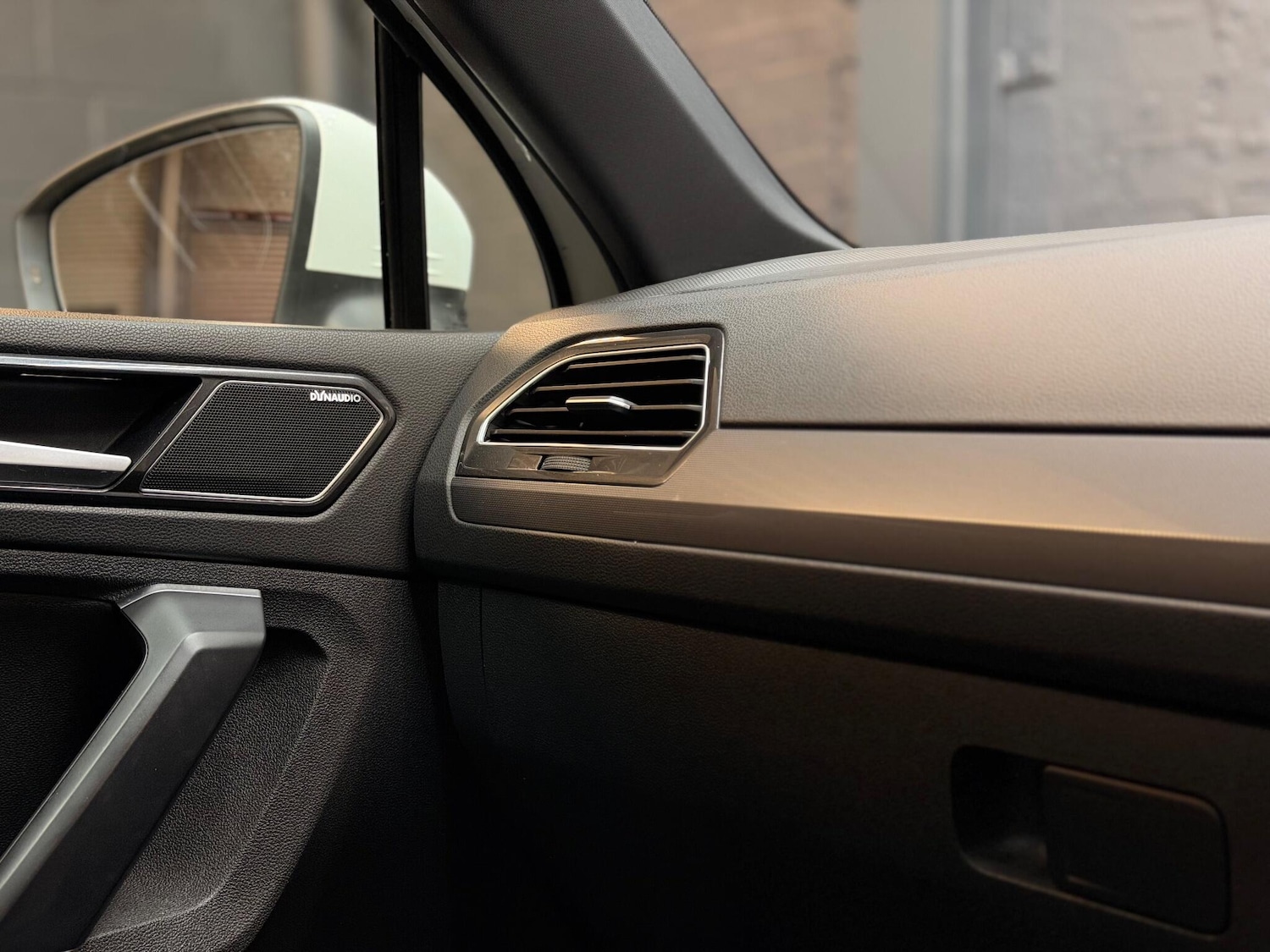 Used Volkswagen Tiguan 2016 for sale - 76752661: Photo 33