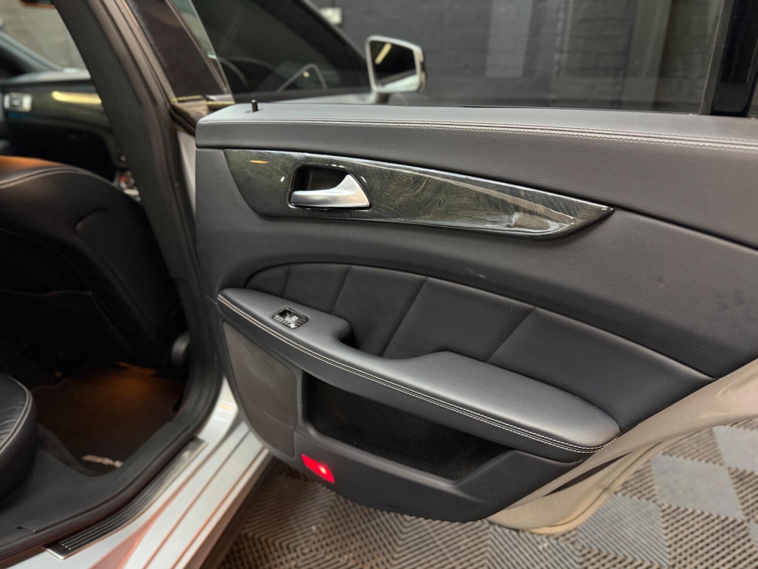 Used Mercedes-Benz CLS for sale - 77993278: Photo 16