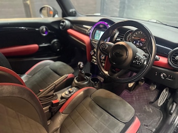Used MINI Hatch 2018 for sale - 75928509: Photo