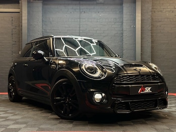 Used MINI Hatch 2018 for sale - 75928509: Photo