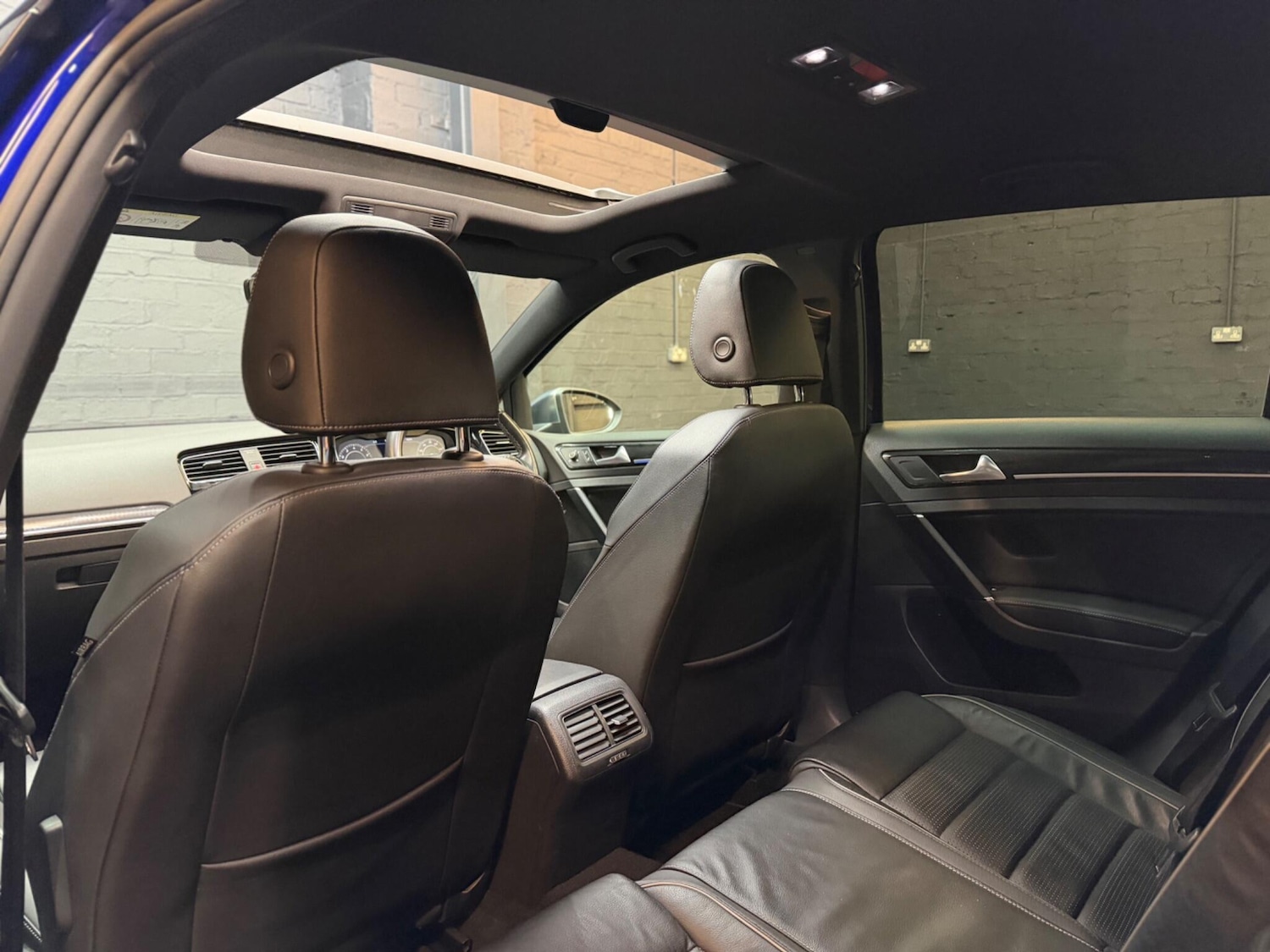 Used Volkswagen Golf 2017 for sale - 78048149: Photo 39