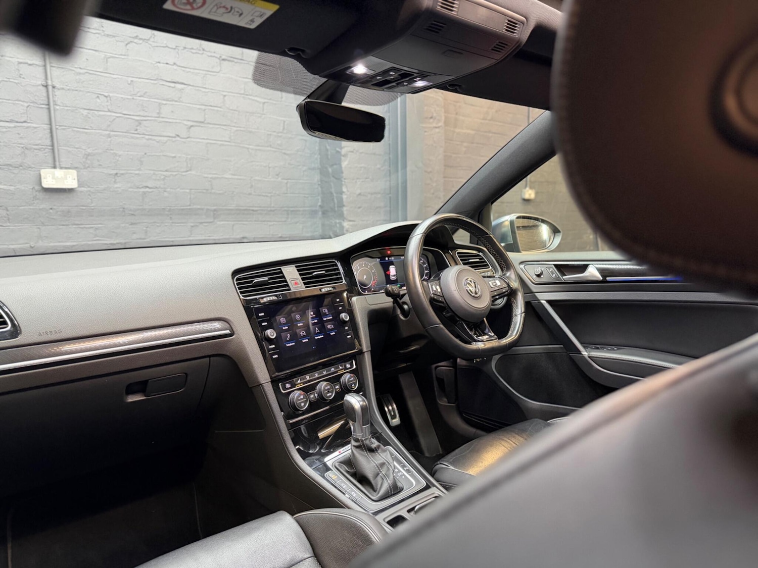 Used Volkswagen Golf 2017 for sale - 78048149: Photo 41