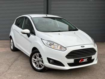 2015 (15) - 1.25 82 Zetec 5dr