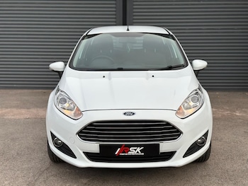 Used Ford Fiesta 2015 for sale - 75302162: Photo