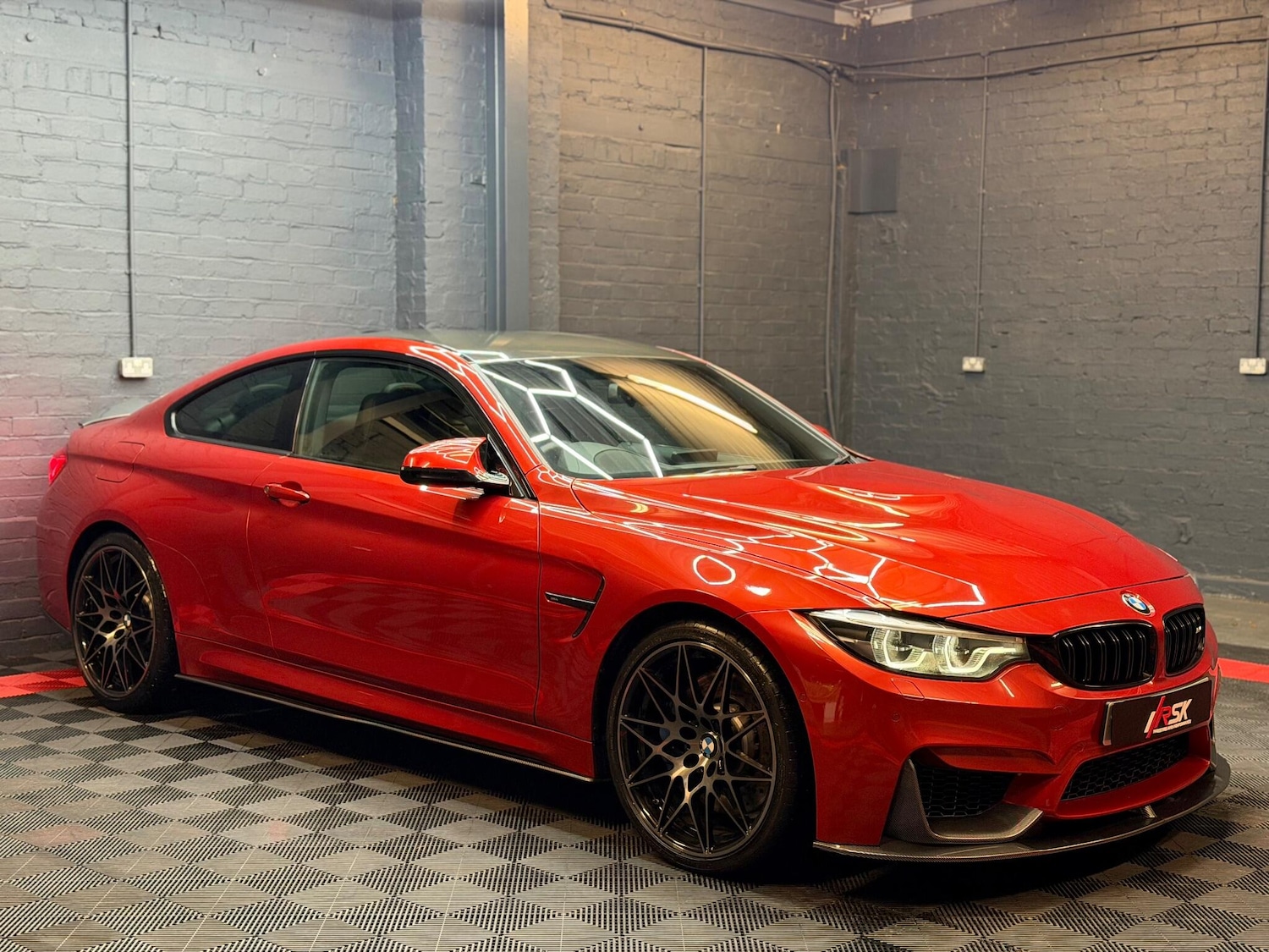 Used BMW M4 2017 for sale - 76991937: Photo 3