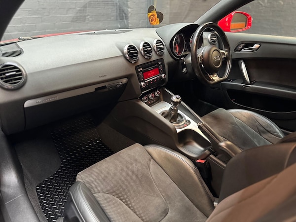 Used Audi TT 2010 for sale - 76325965: Photo 14