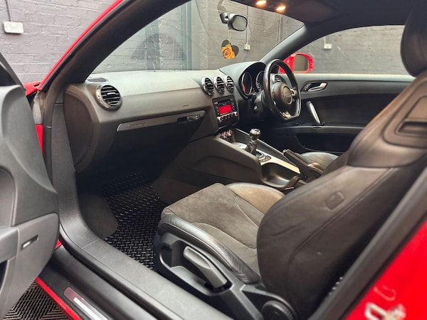 Used Audi TT 2010 for sale - 76325965: Photo 17