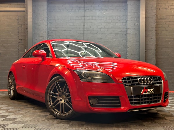 Used Audi TT 2010 for sale - 76325965: Photo 2