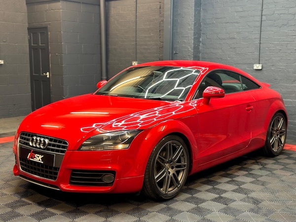 Used Audi TT 2010 for sale - 76325965: Photo 3
