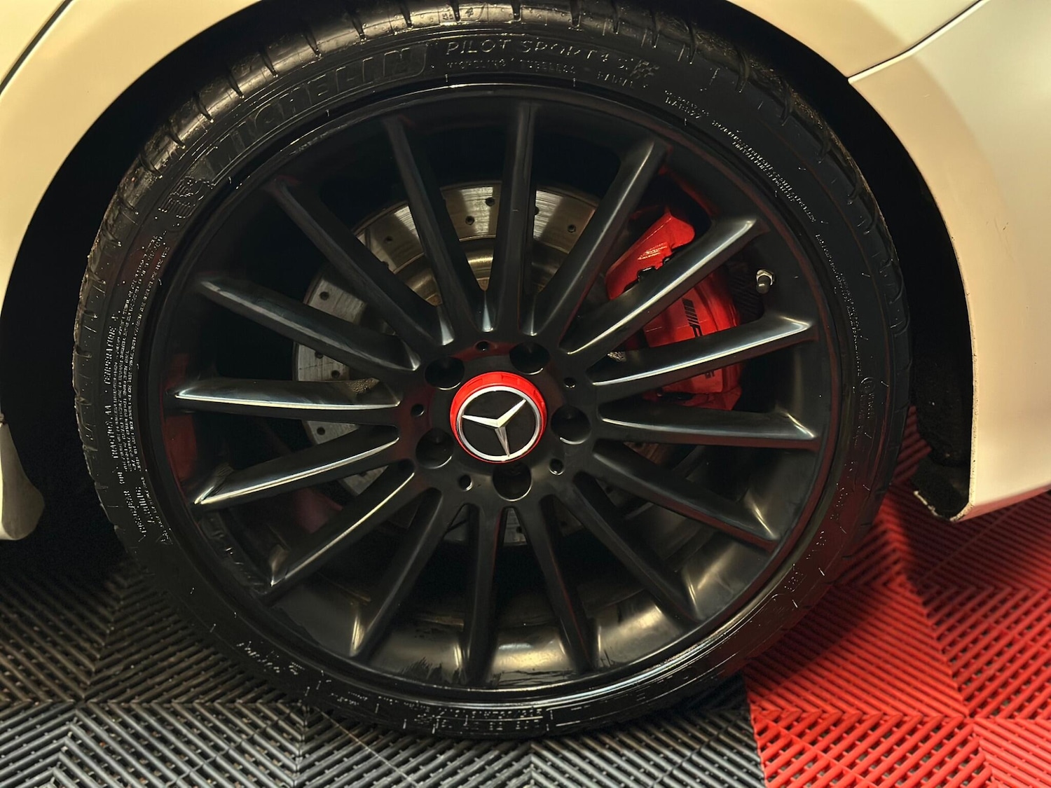 Used Mercedes-Benz A-Class 2014 for sale - 76499123: Photo 32