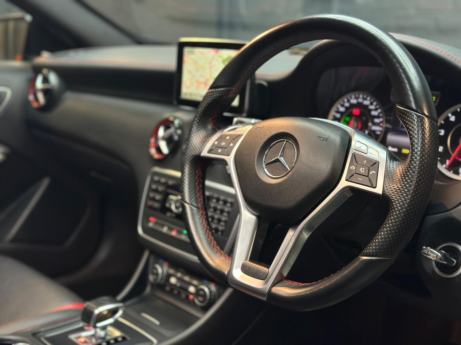 Used Mercedes-Benz A-Class 2014 for sale - 76499123: Photo 38