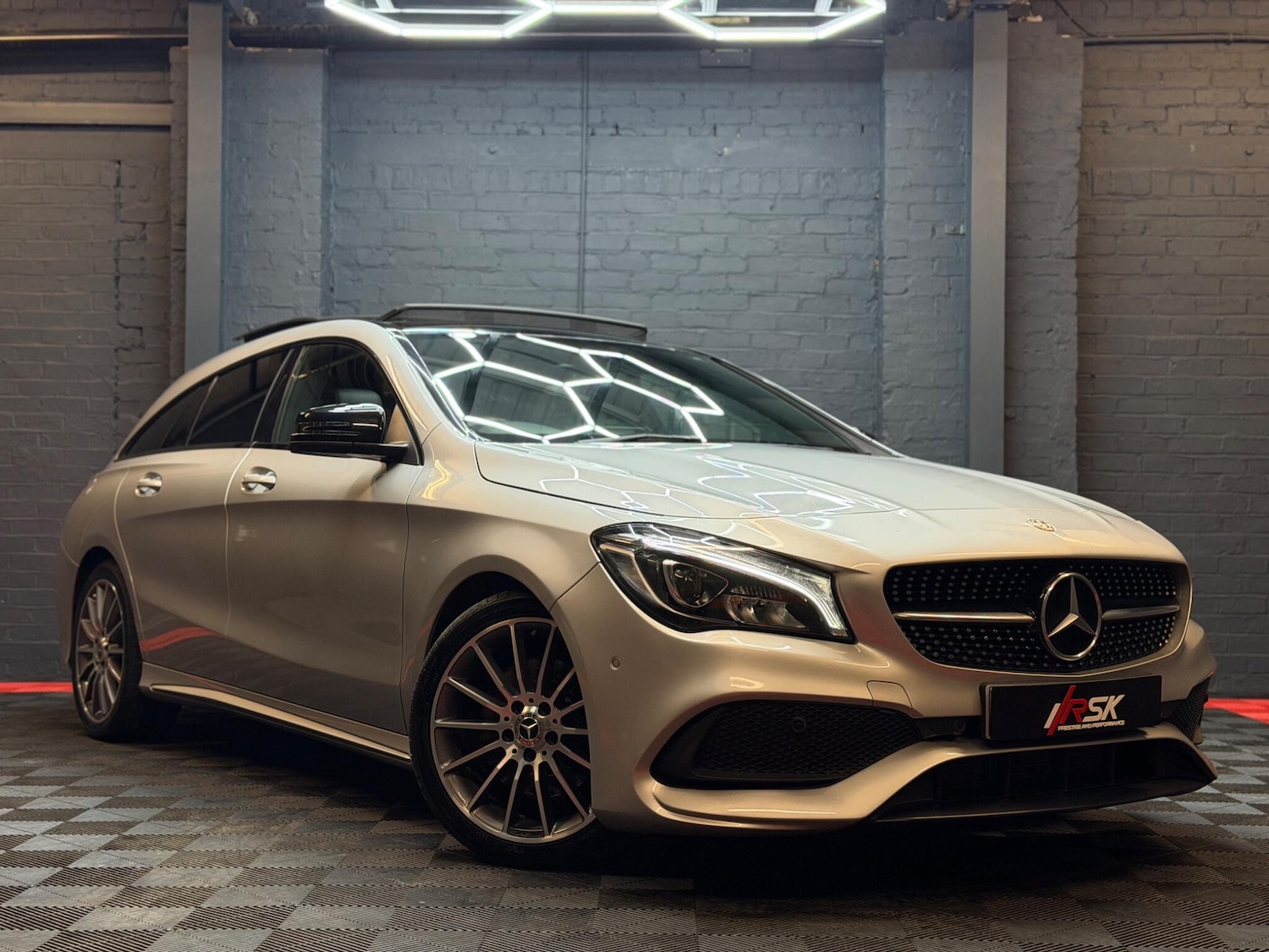 Used Mercedes-Benz CLA for sale - 77511111: Photo 2