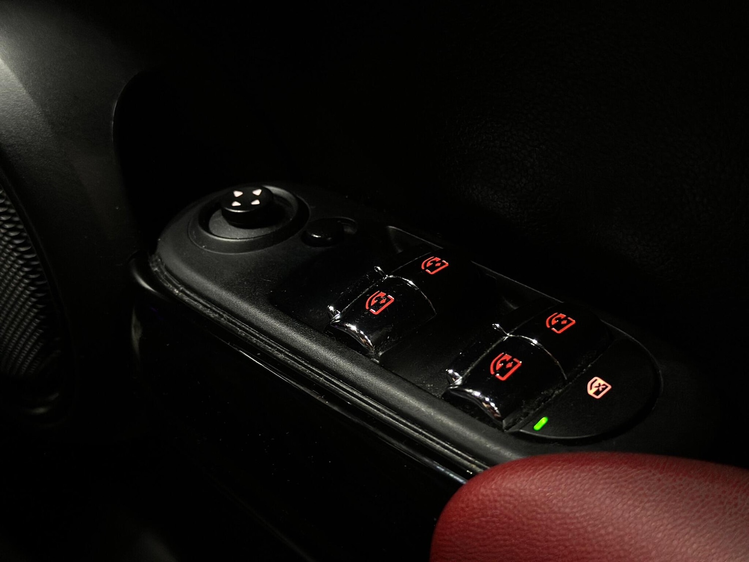 Used MINI Hatch 2016 for sale - 76592210: Photo 27