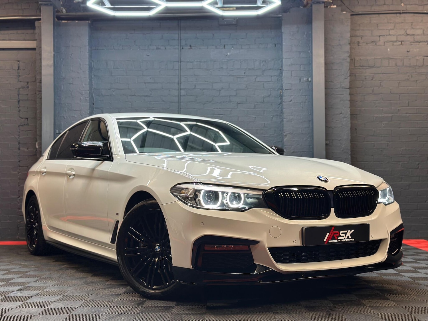 Used BMW 5 Series 2018 for sale - 76108338: Photo 3