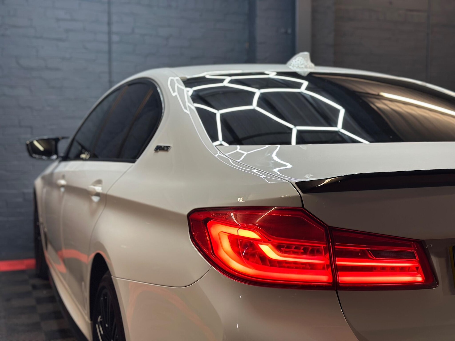 Used BMW 5 Series 2018 for sale - 76108338: Photo 43