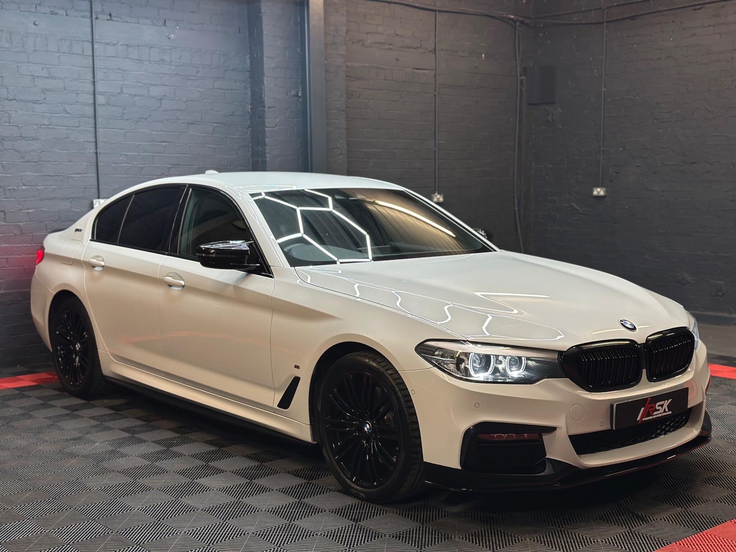 Used BMW 5 Series 2018 for sale - 76108338: Photo 9