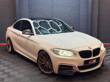 Used BMW 2 Series 2014 for sale - 76528013: Photo