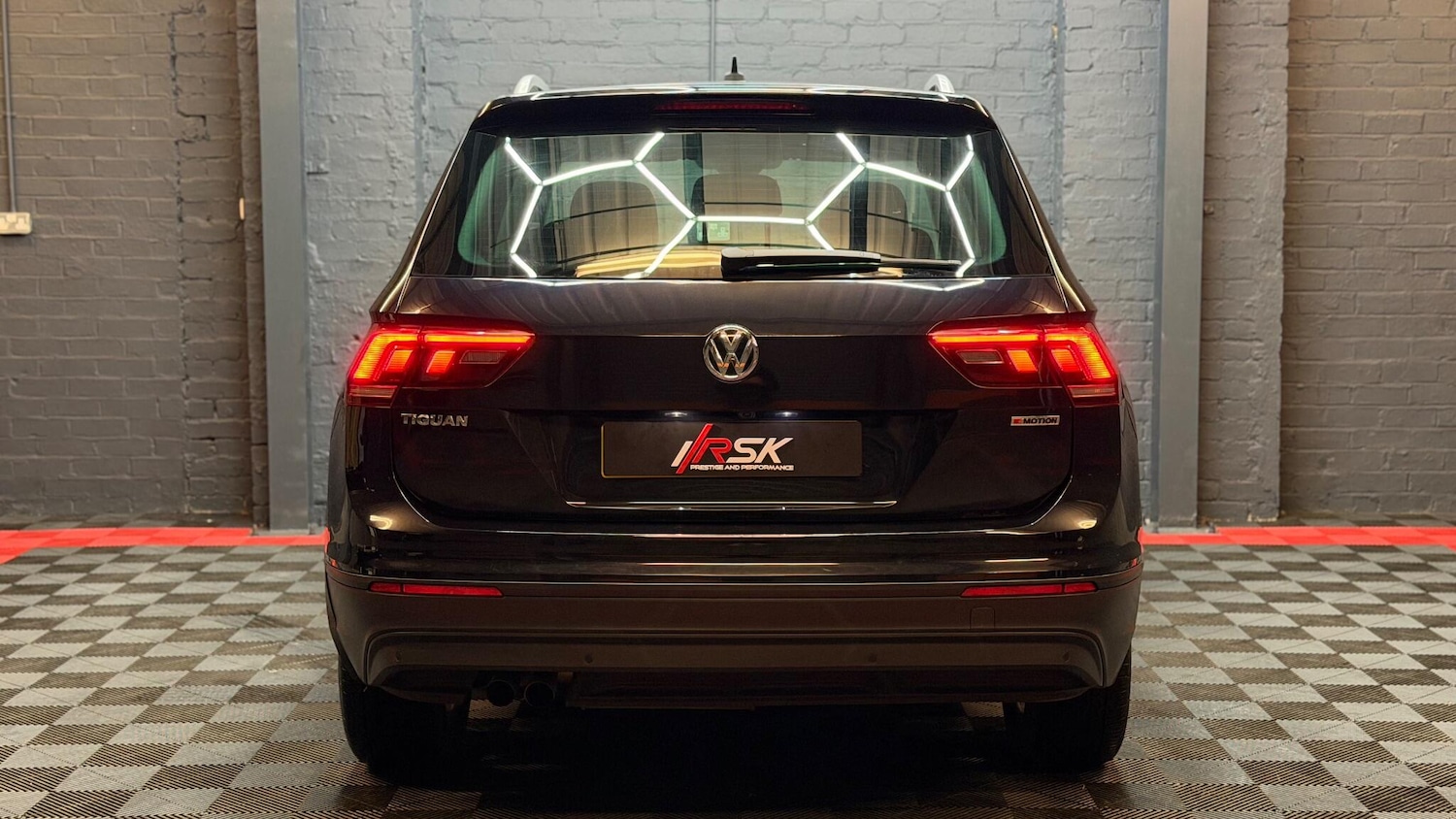 Used Volkswagen Tiguan 2019 for sale - 77090852: Photo 10