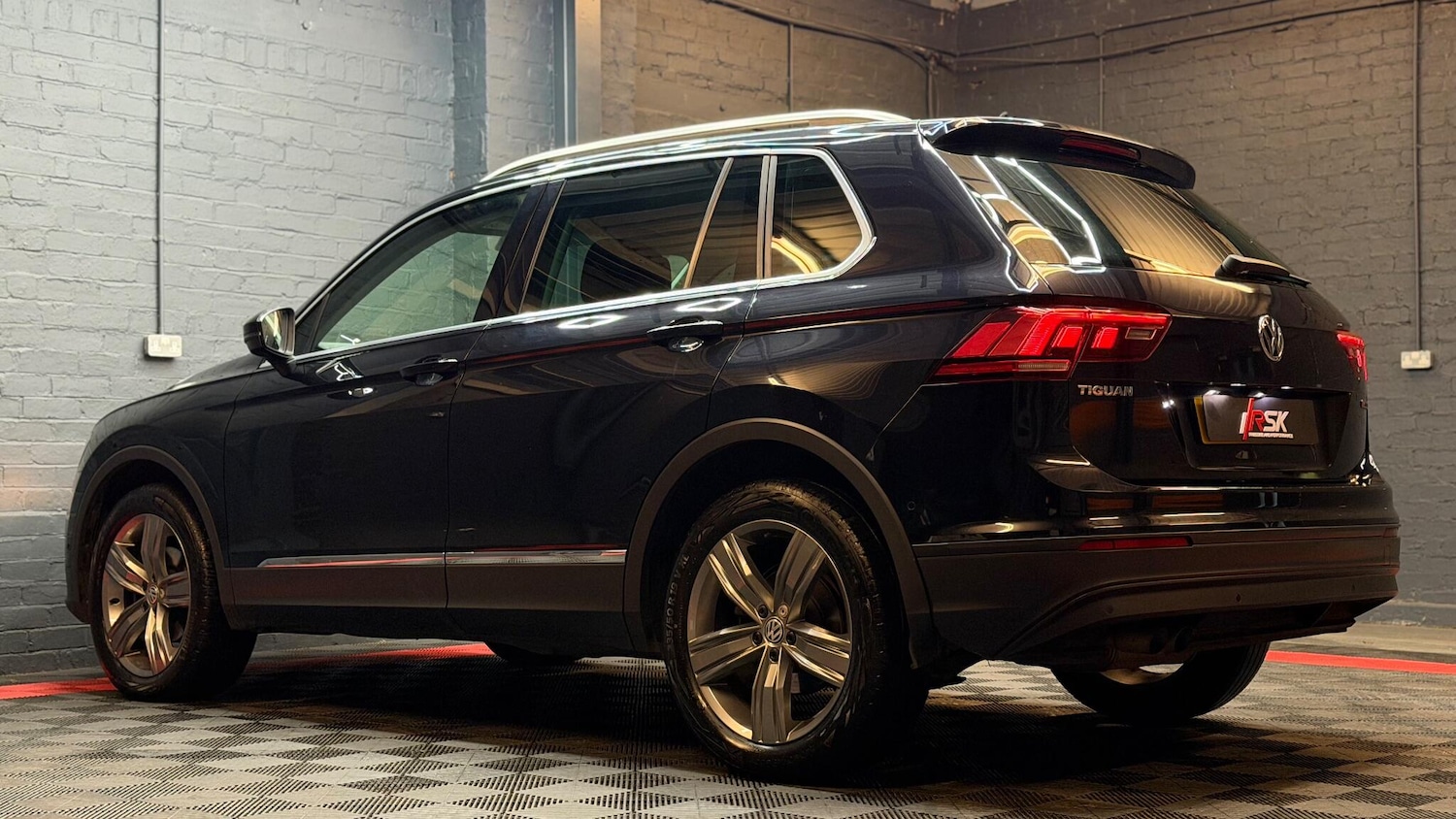 Used Volkswagen Tiguan 2019 for sale - 77090852: Photo 12