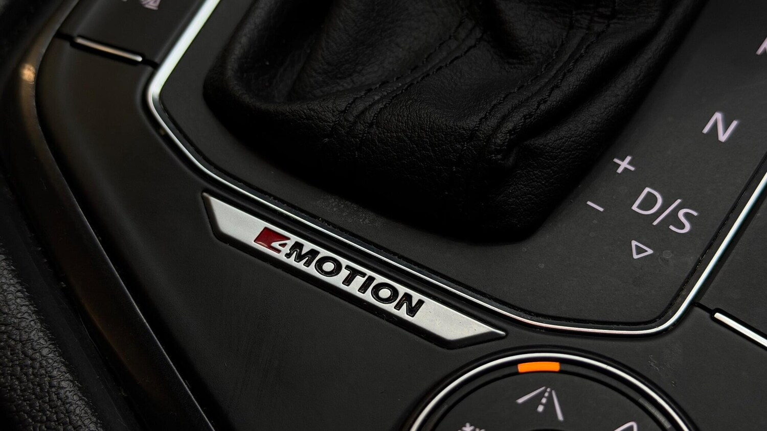 Used Volkswagen Tiguan 2019 for sale - 77090852: Photo 41