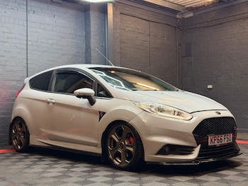 Used Ford Fiesta 2016 for sale - 76771612: Photo