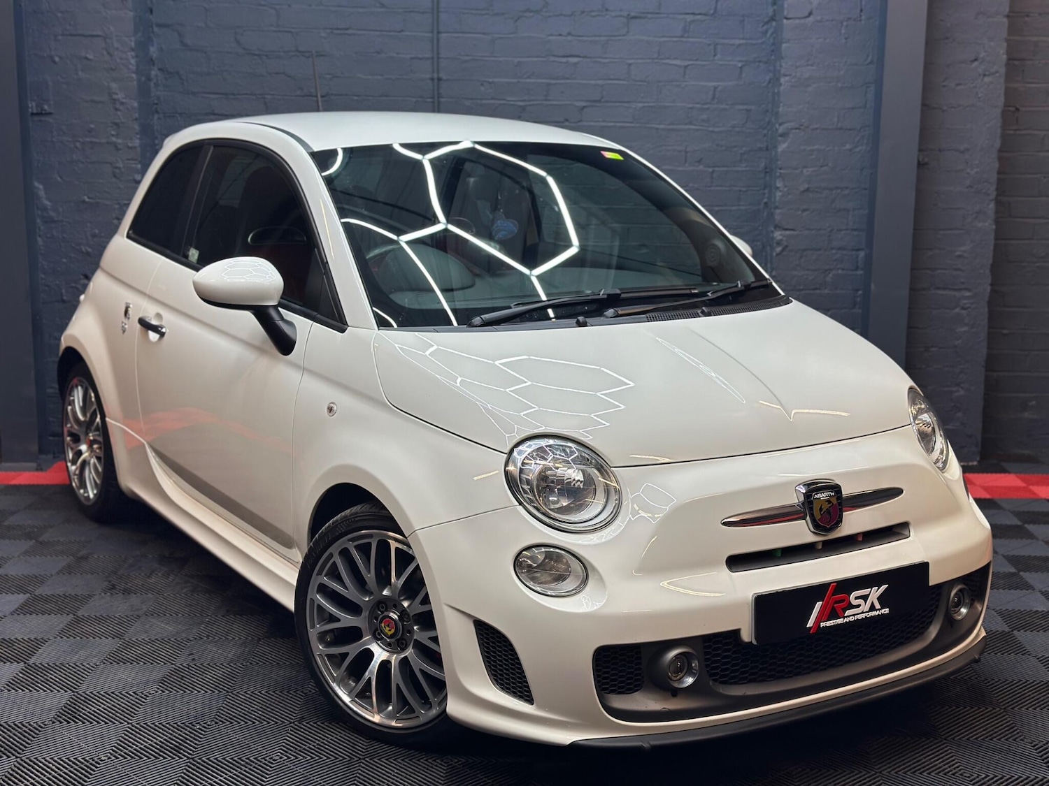 Used Abarth 595 2015 for sale - 76423262: Photo 5