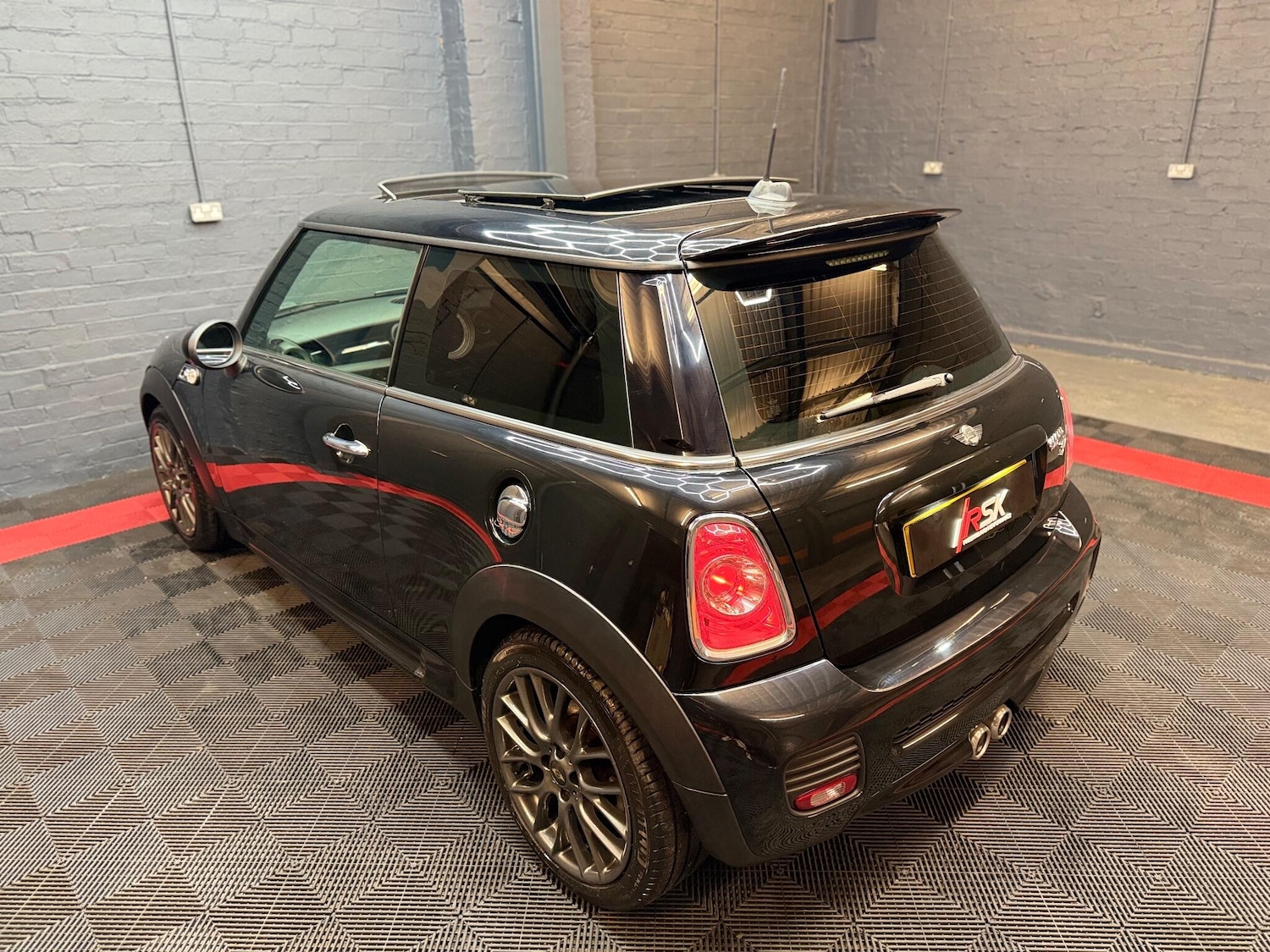 Used MINI Hatch 2011 for sale - 76786859: Photo 10