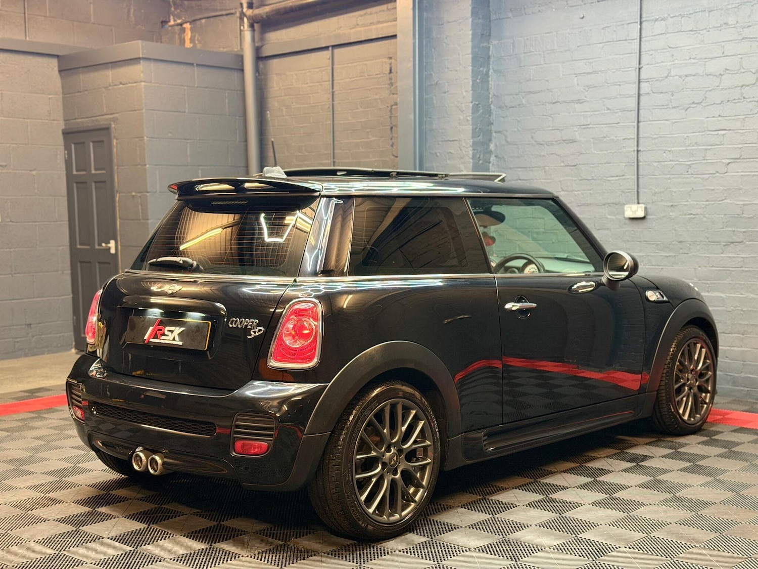 Used MINI Hatch 2011 for sale - 76786859: Photo 13