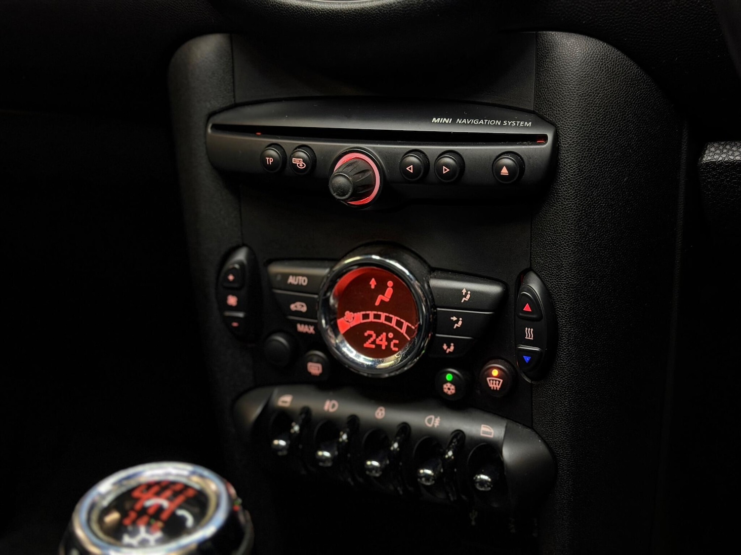 Used MINI Hatch 2011 for sale - 76786859: Photo 24