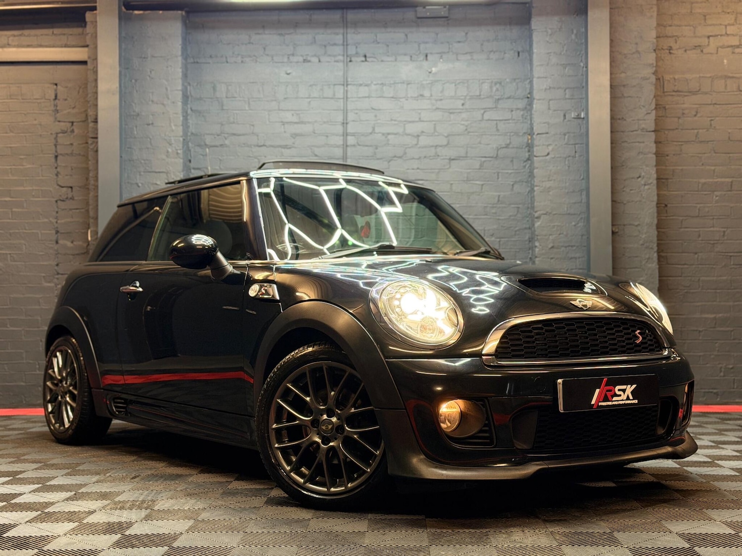 Used MINI Hatch 2011 for sale - 76786859: Photo 3