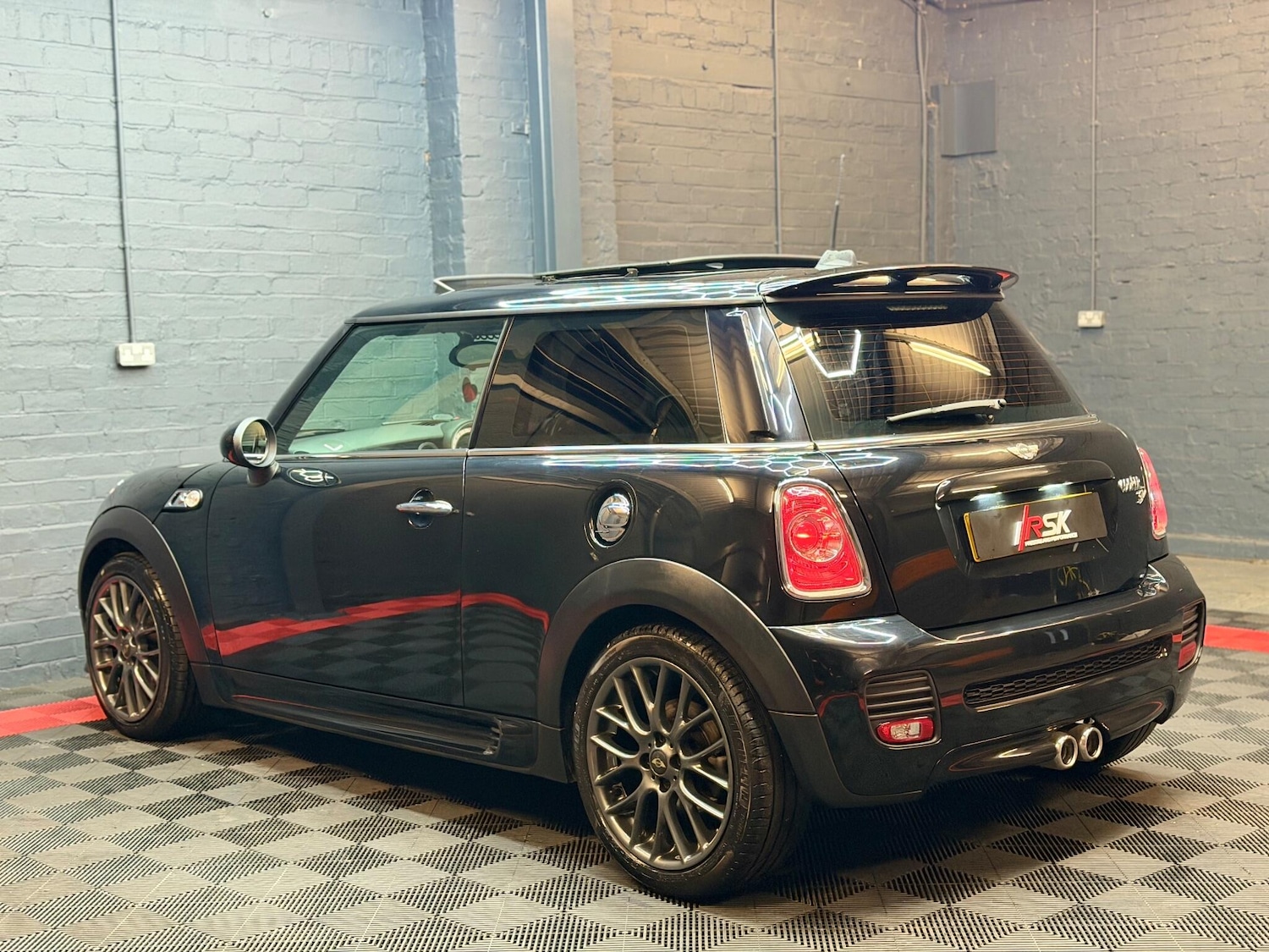 Used MINI Hatch 2011 for sale - 76786859: Photo 5