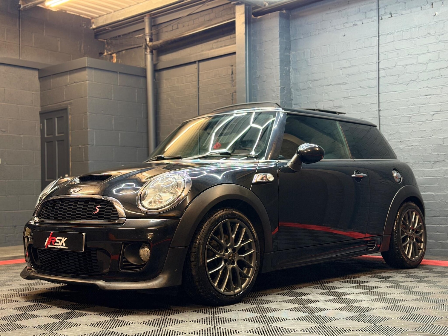 Used MINI Hatch 2011 for sale - 76786859: Photo 8