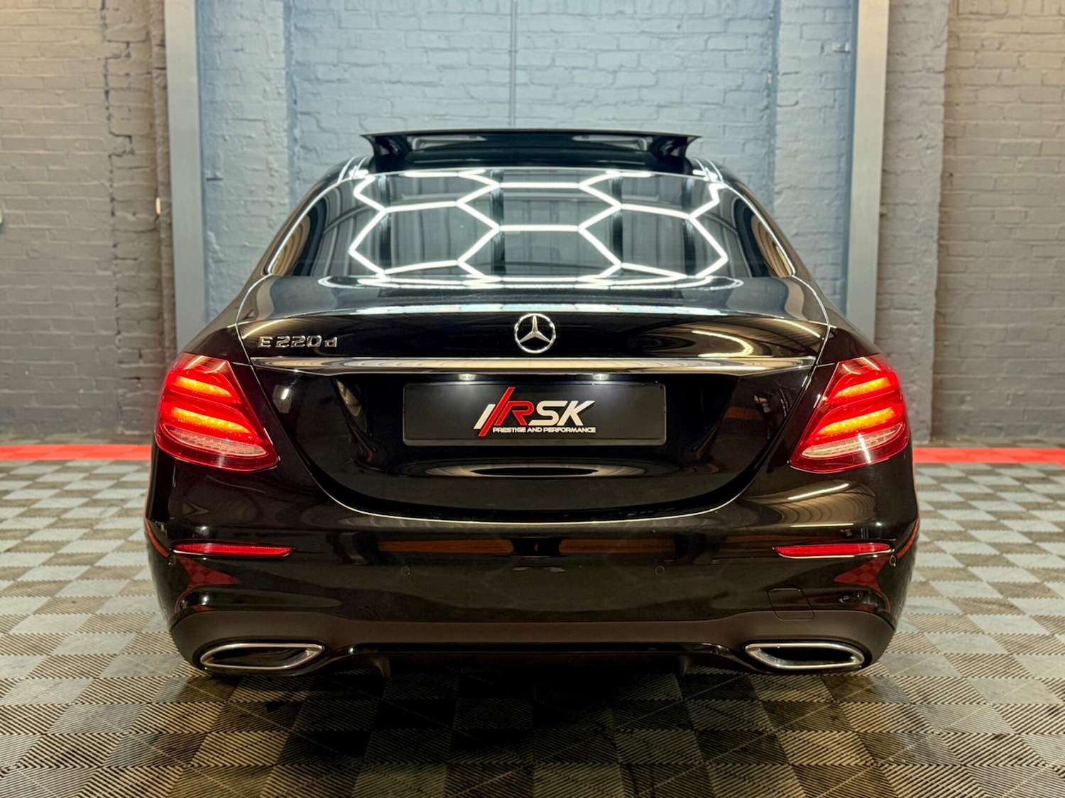 Used Mercedes-Benz E Class 2020 for sale - 78157685: Photo 10