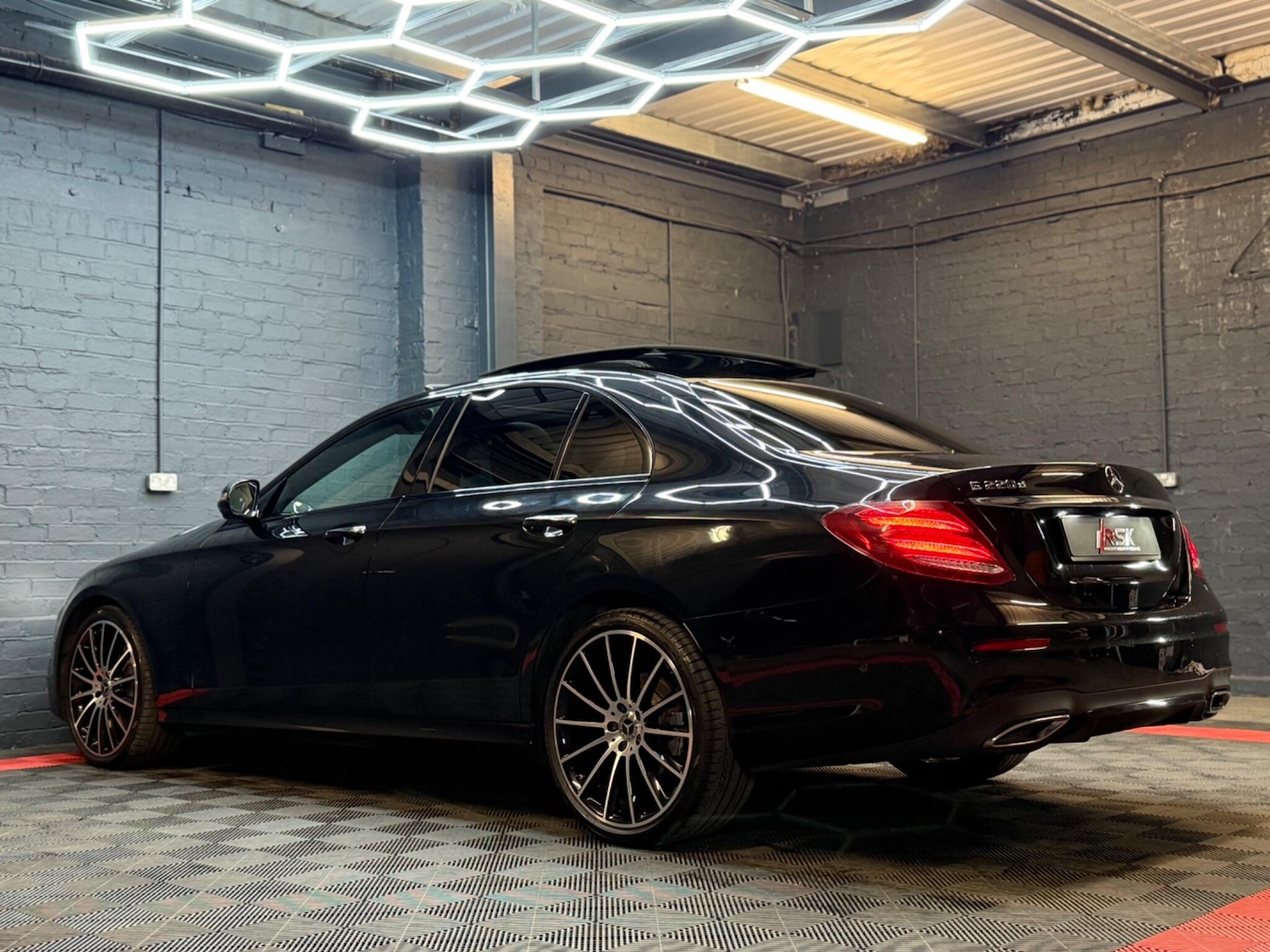 Used Mercedes-Benz E Class 2020 for sale - 78157685: Photo 11