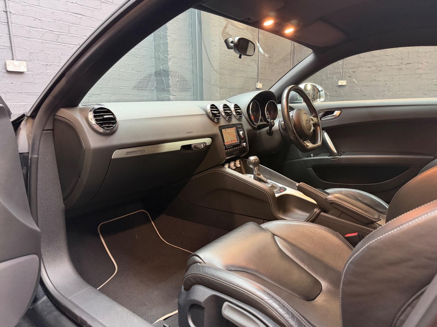 Used Audi TT 2012 for sale - 77939665: Photo 13