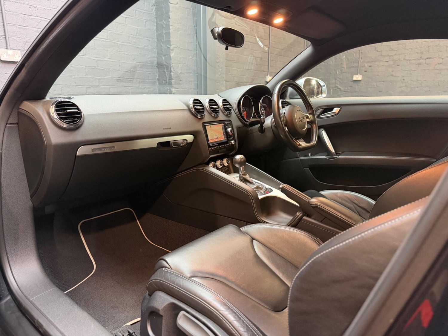 Used Audi TT 2012 for sale - 77939665: Photo 17